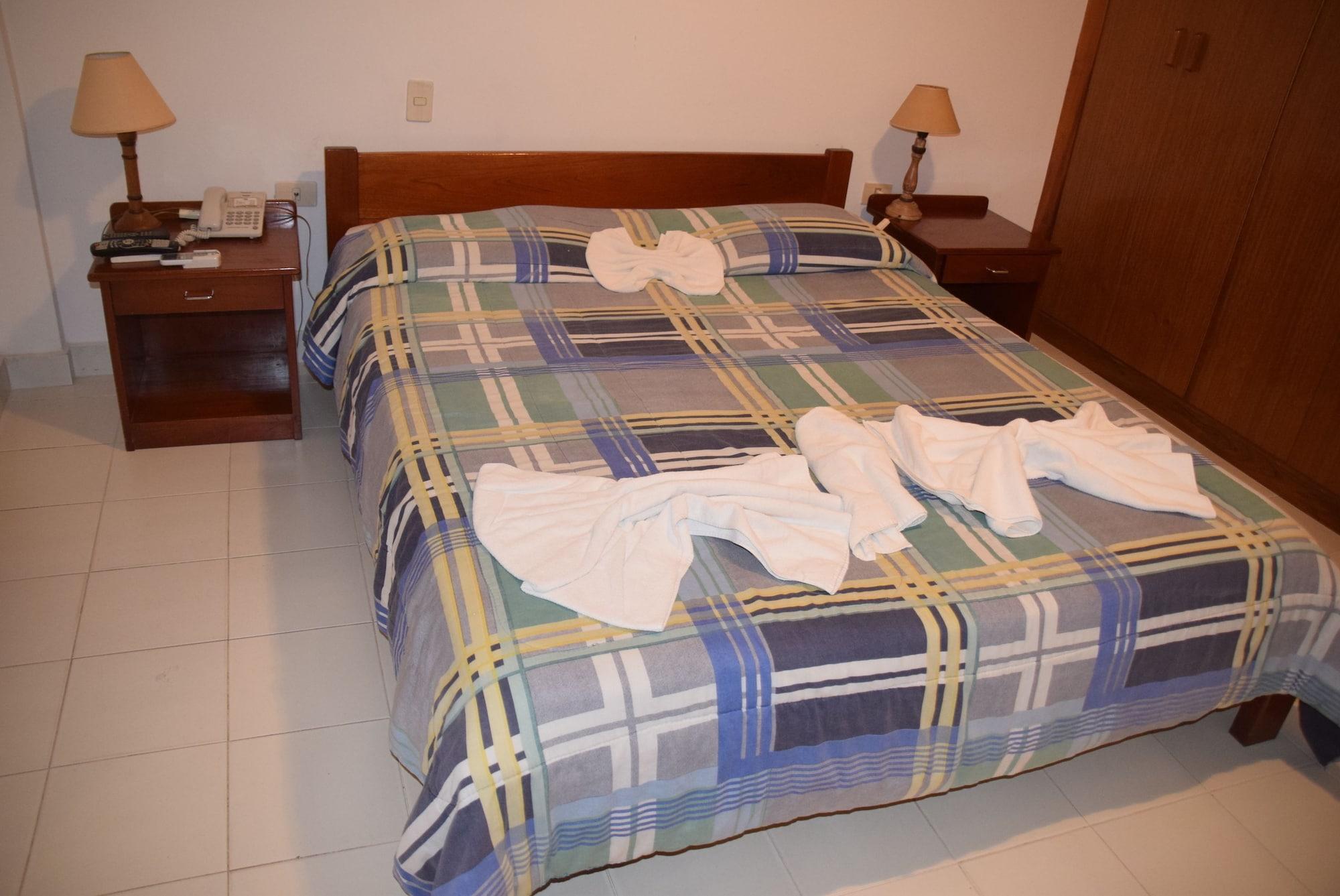 Hotel Portal Del Sol Асунсион Екстериор снимка